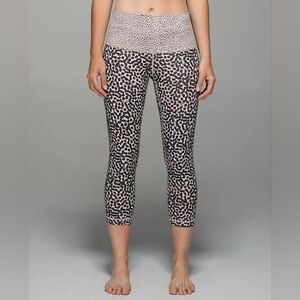 LULULEMON Wunder Under Crop II Roll Down Ivory Black Spotted Workout Leggings
